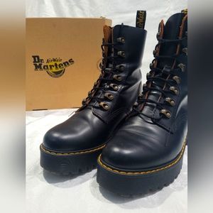 Dr. Martens Leona Vintage Boots | Black Leather| 9